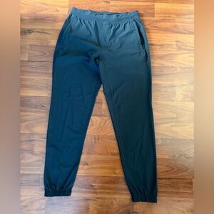 Lululemon Men’s Surge Jogger
Charcoal Gray 
Excellent Condition 
Size Medium